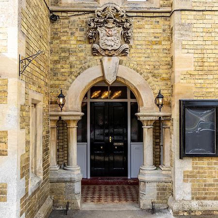 The Whichcote Arms Hotel Sleaford Exterior photo